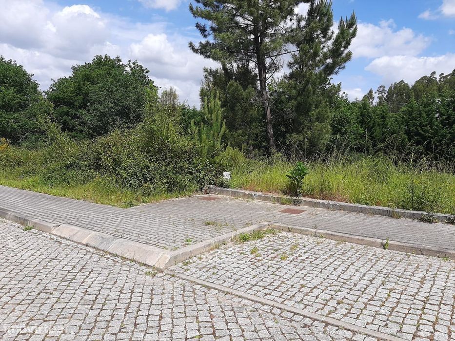 Vende Lote Terreno Lagares Penafiel