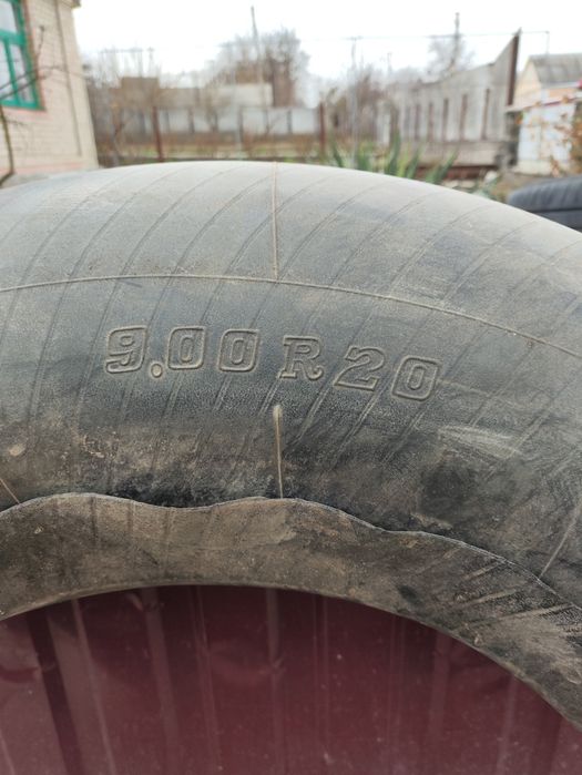 Камера вантажна 9.00 R20