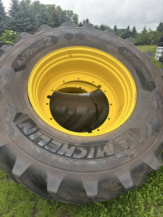 710/75R42 Michelin, felgi John Deere 2 sztuki