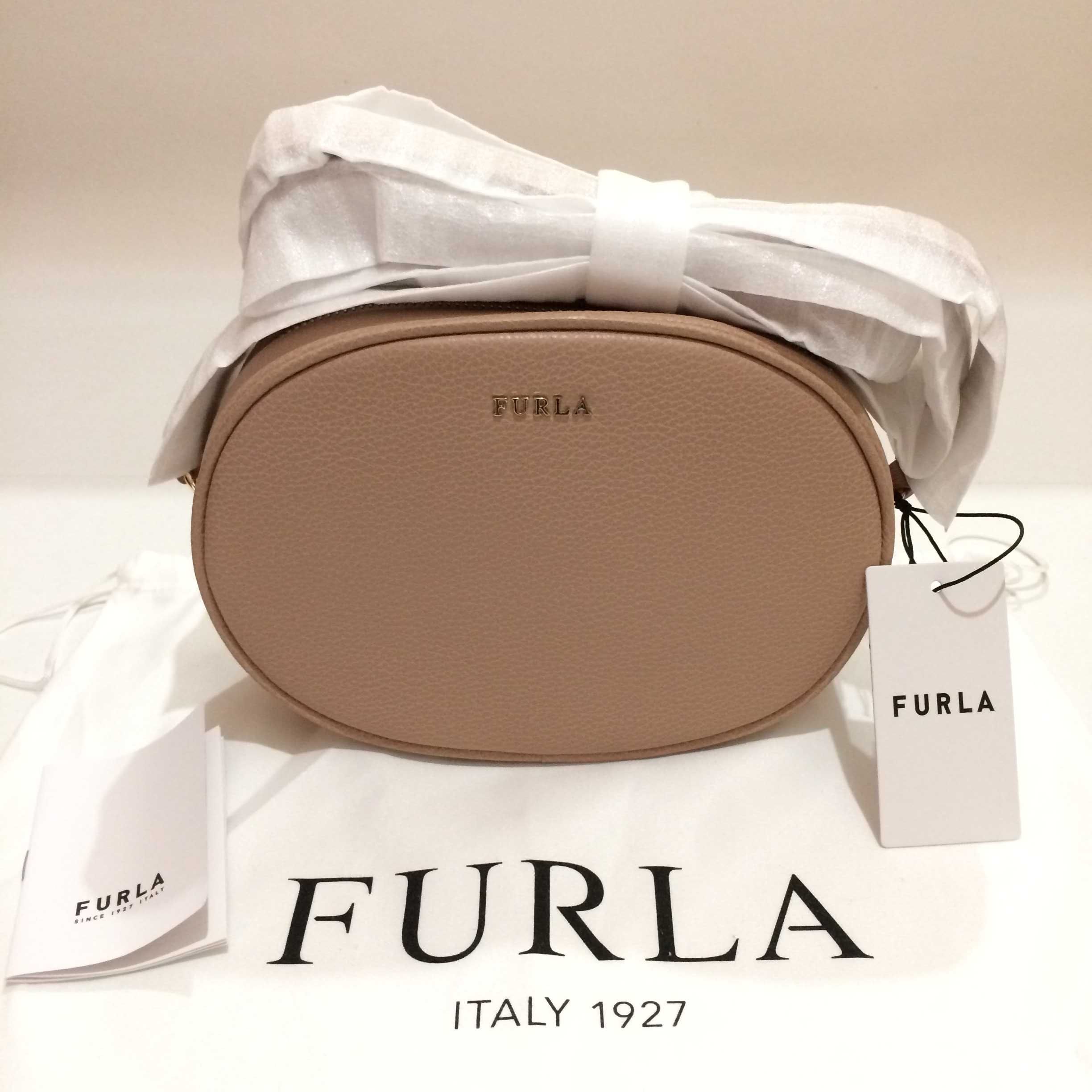 Сумка шкіряна крос-боді Furla Cara Mini crossbody Bag оригінал