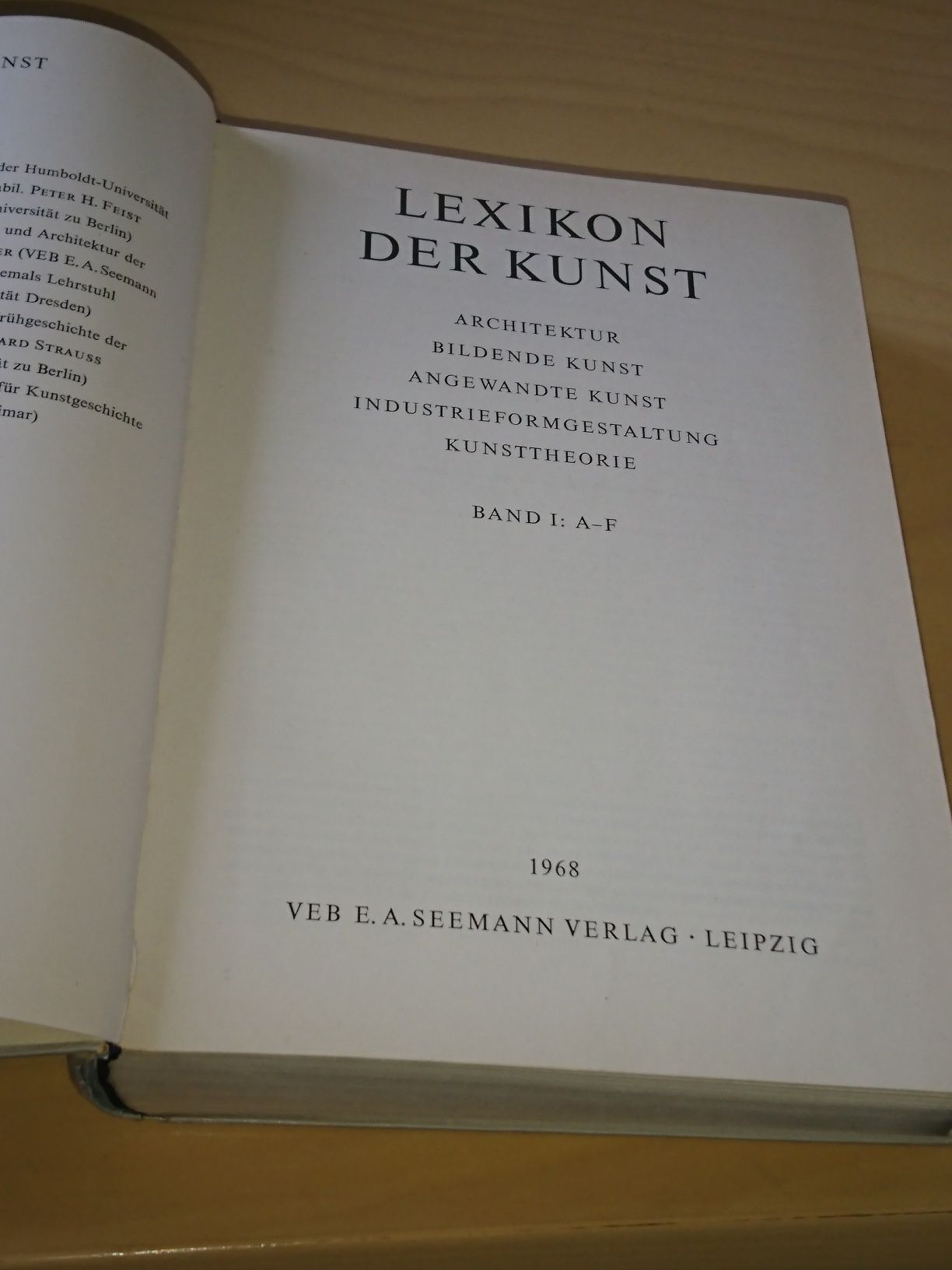 Lexikon der Kunst tom I A-F 1968 Poradnik sztuka architektura