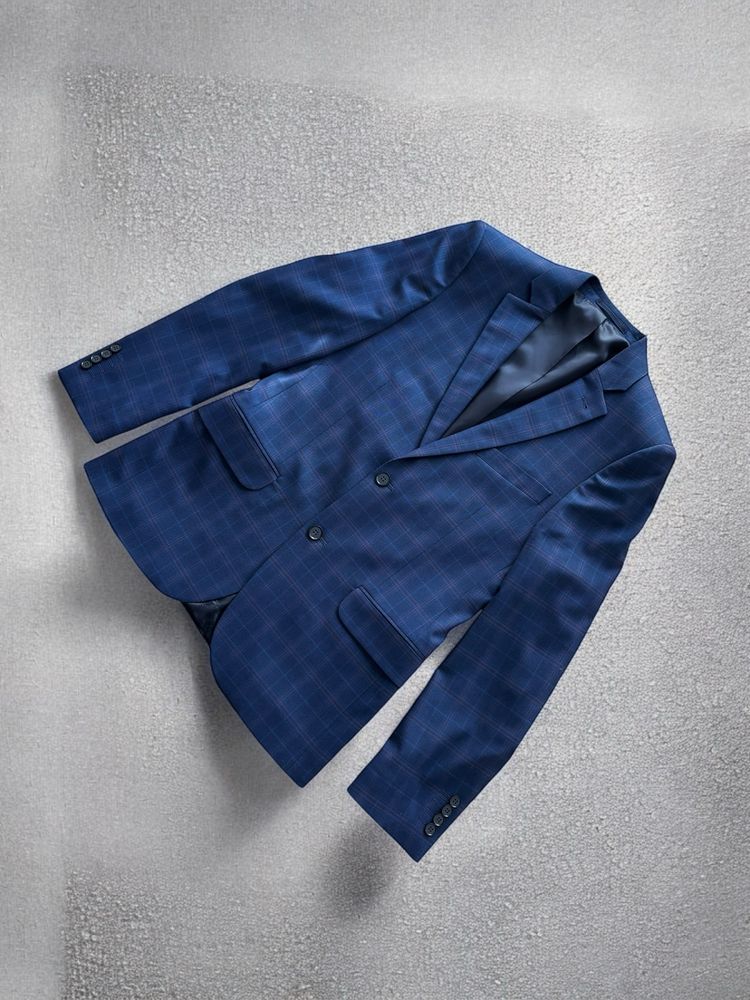 Elegancki garnitur męski w idealnym stanie - komplet