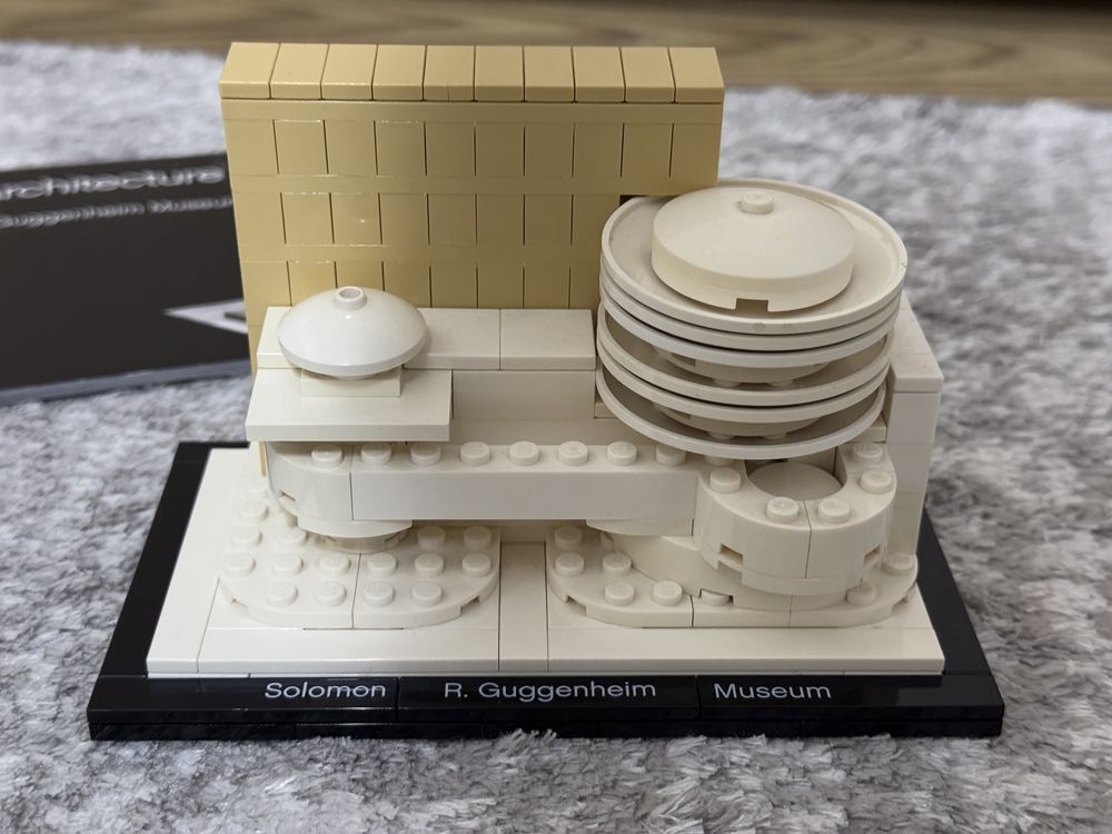 Lego Architecture 21004 Solomon R. Guggenheim Museum
