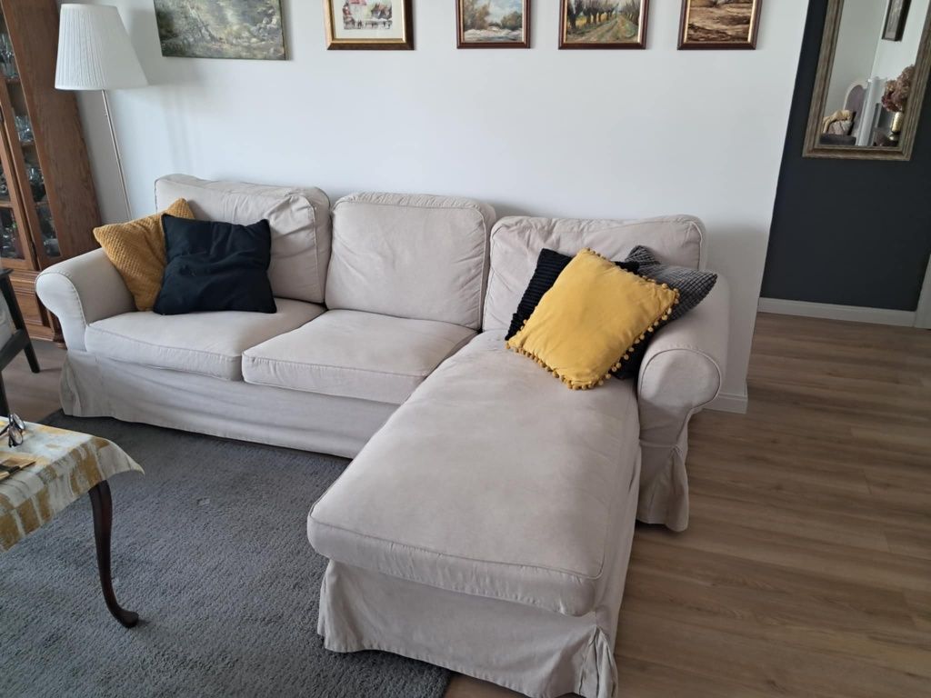 Ektorp sofa 3 os z podnóżkiem + 2 obicia