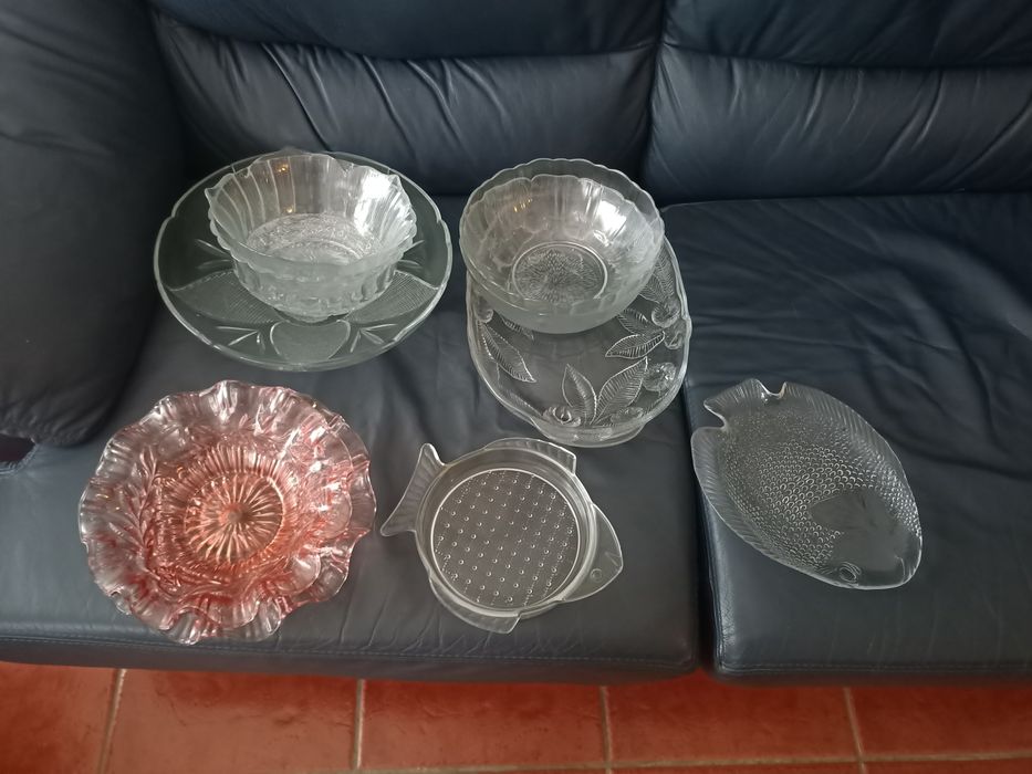 Travessas em vidro em bom estado