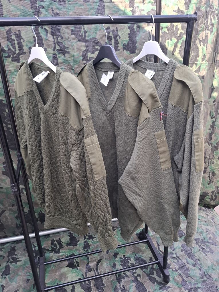 Sweter wojskowy khaki HMAK  kołnierzyk w szpic