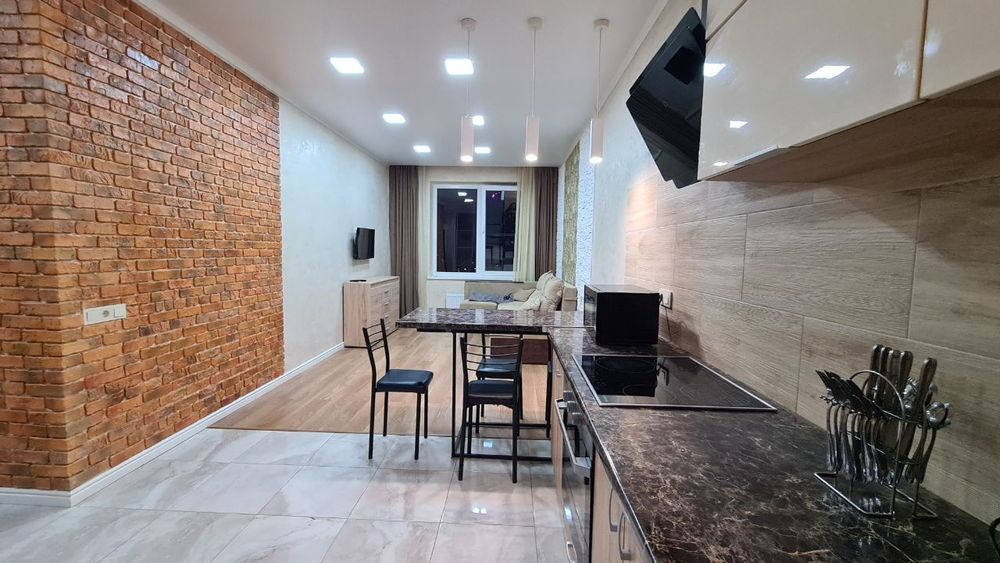 Сдам классную видовую однокомнатную в ЖК 35 Жемчужина,  Литературная