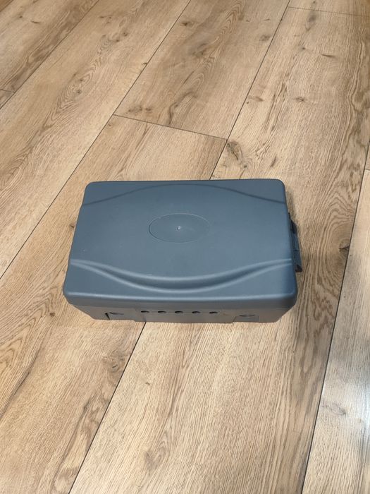 Skrzynka zewnętrzna elektryczna na przewody, przedłużacz, nowa