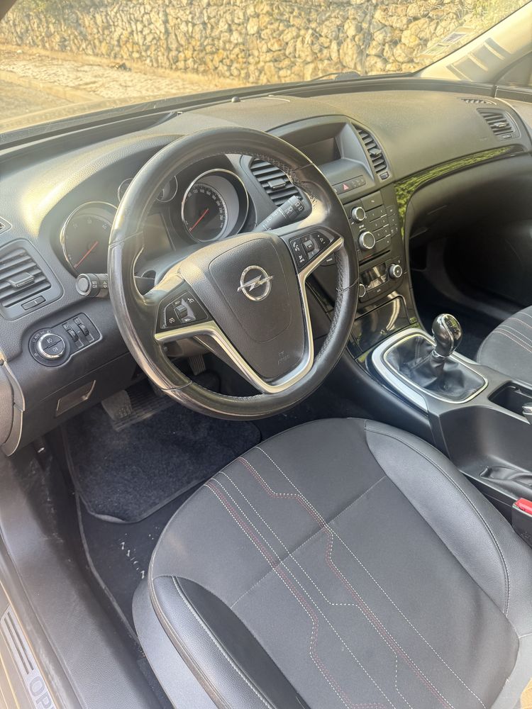 Opel insignia 2012 aceito retoma
