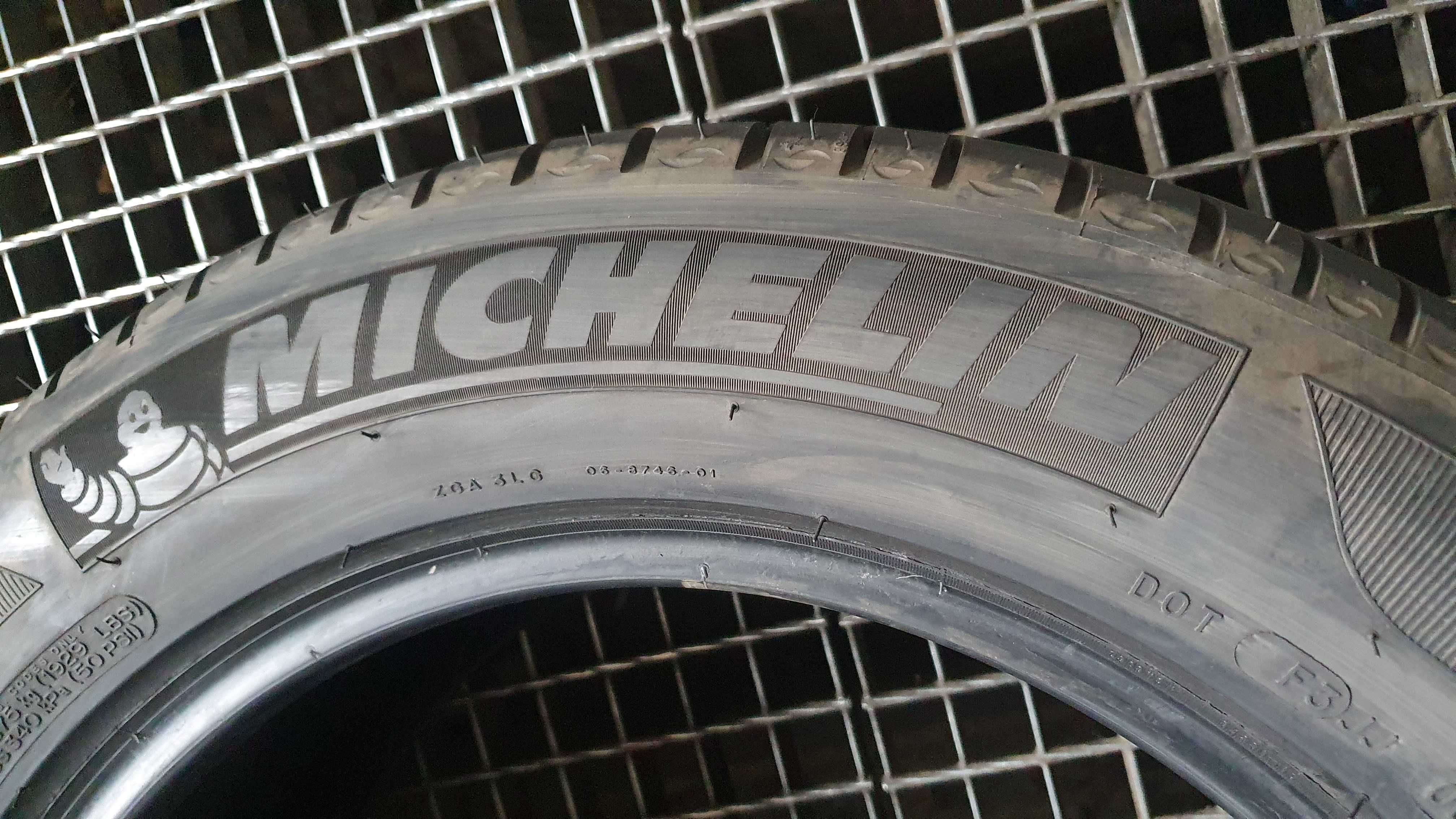 MICHELIN  PRIMACY HP 235/55R17  Jak Nowa.