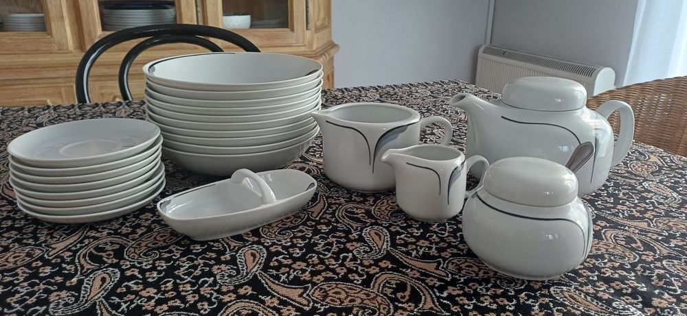 Elementy z zestawu Chodziez