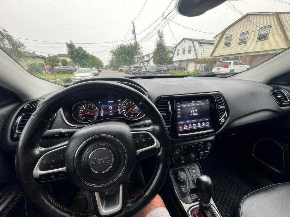 Jeep Compass Limited      2020