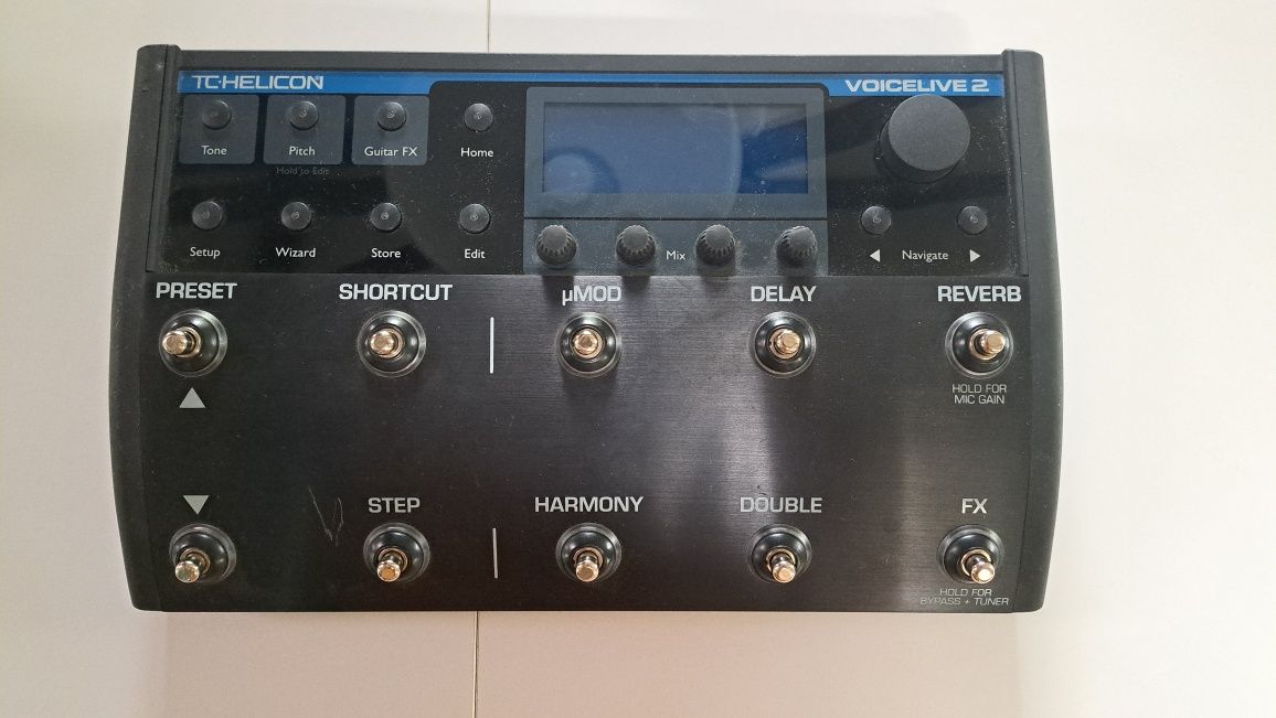 TC Helicon Voicelive 2