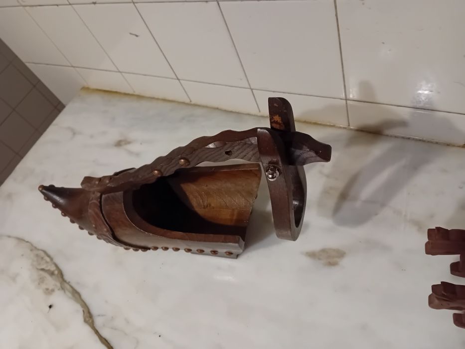 Conjunto de Objectos Decorativos em Madeira