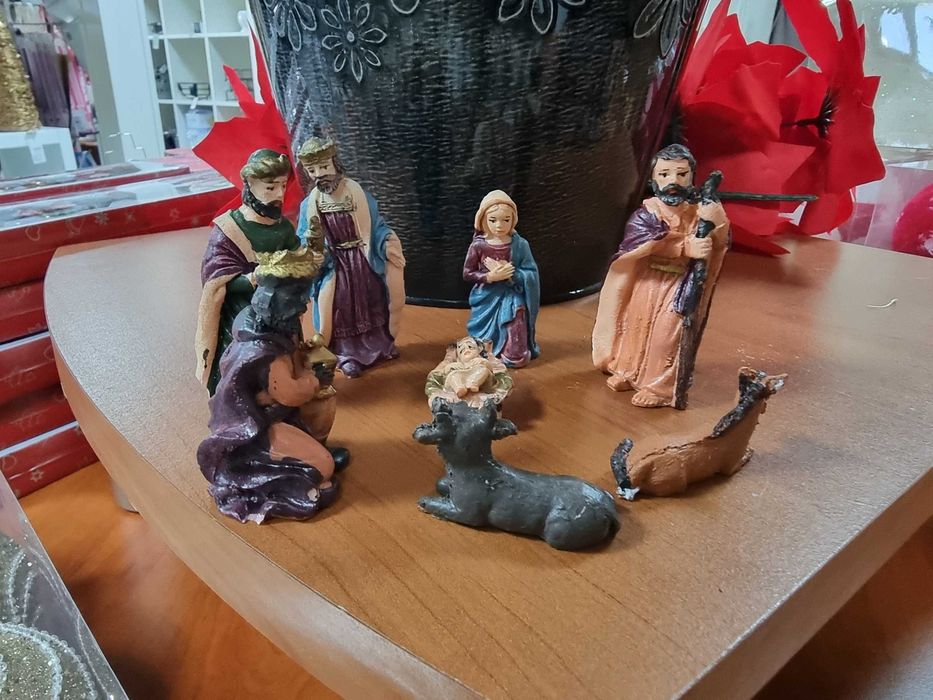 Figurki figury szopki Szopka bożonarodzeniowa bożonarodzeniowe 8 el.