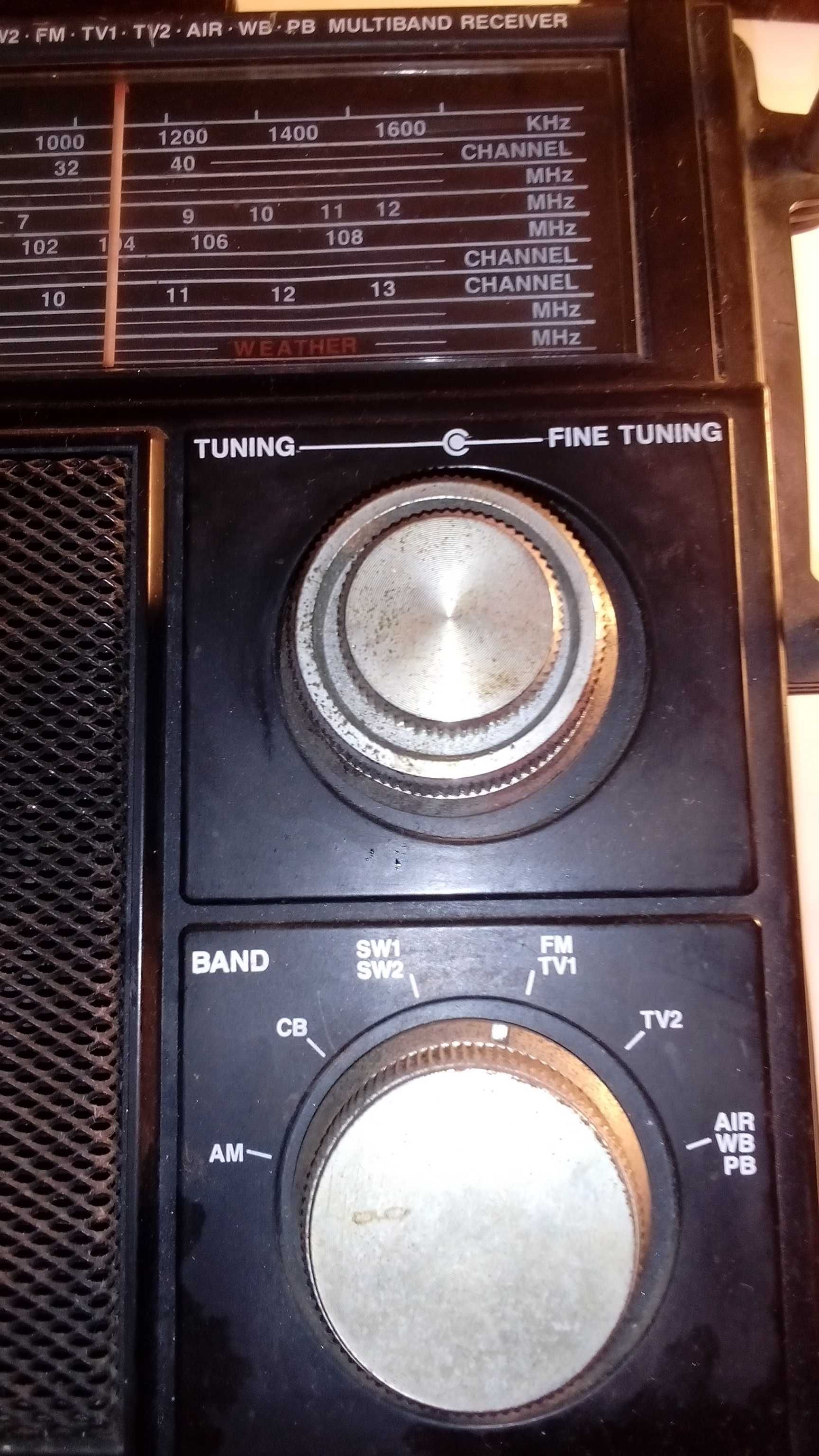 radio antigo Intron