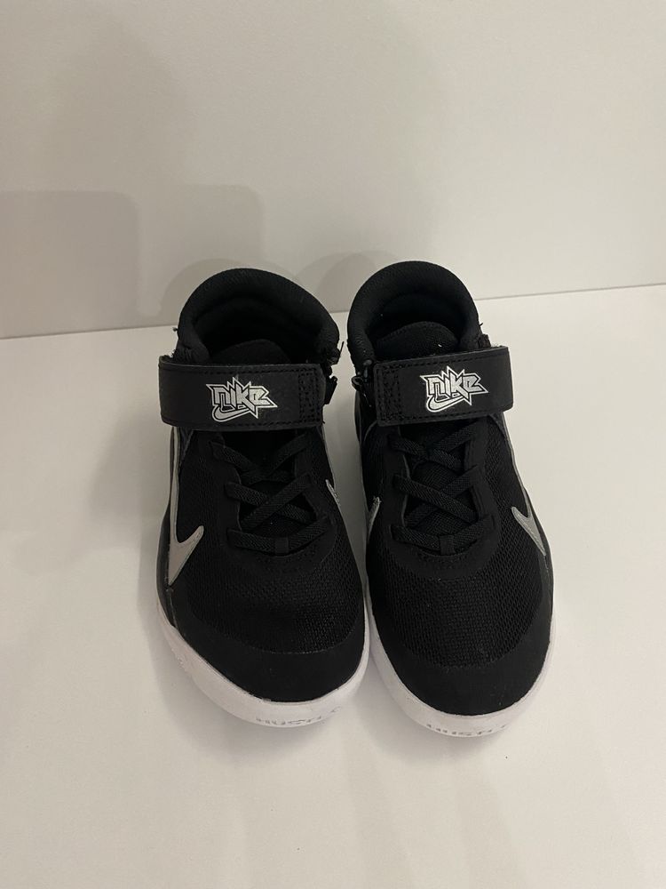 Buty dziecięce rozmiar 29,5 Nike