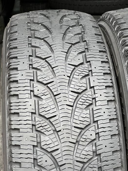 Шины зимние 215/65/R16c Pirelli Chrono