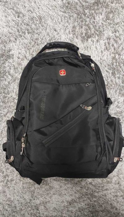 Міський швейцарський рюкзак SwissGear Wenger 8810