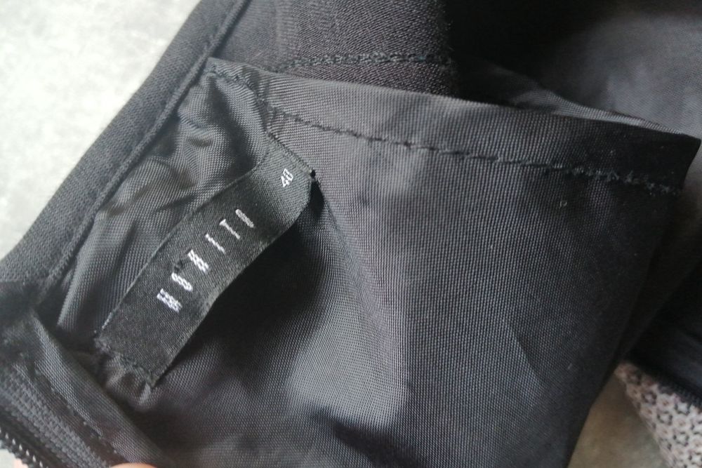 Sukienka w kratkę Mohito