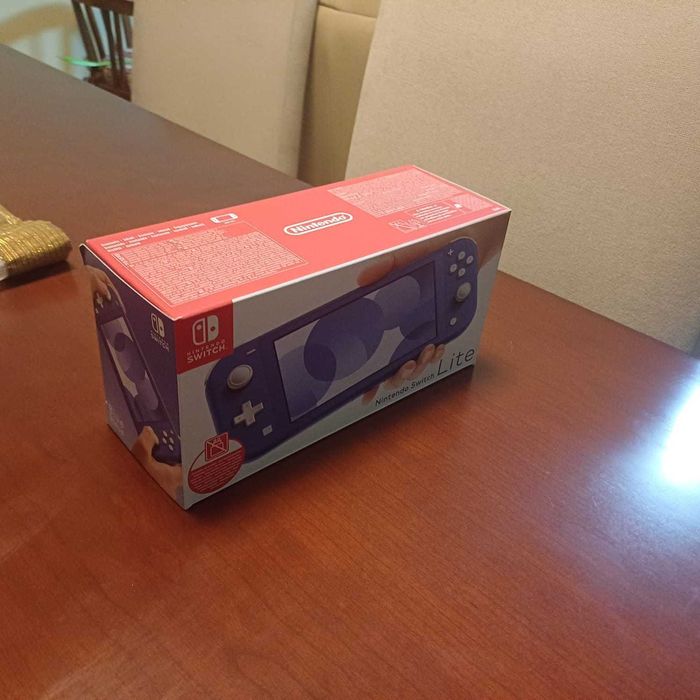 Nintedo Switch Lite (Nova, não usada)