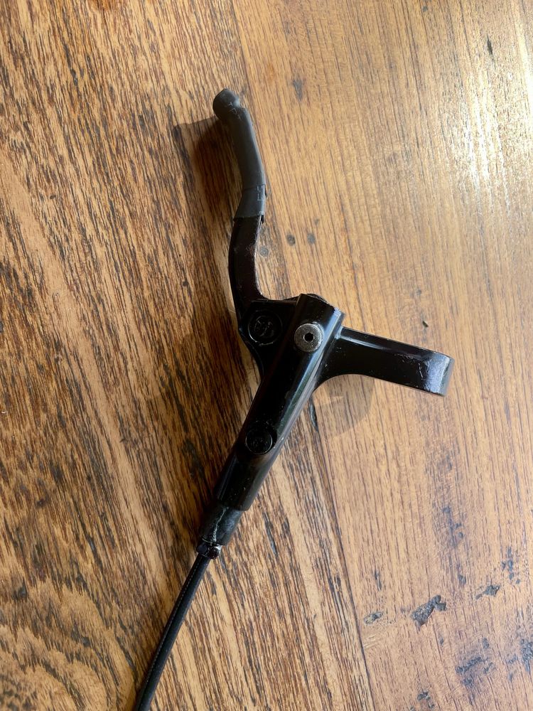 Hamulec shigura MT5 (magura, shimano)