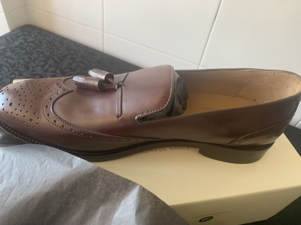 Sapatos Mr Charles loafers picotados NOVOS