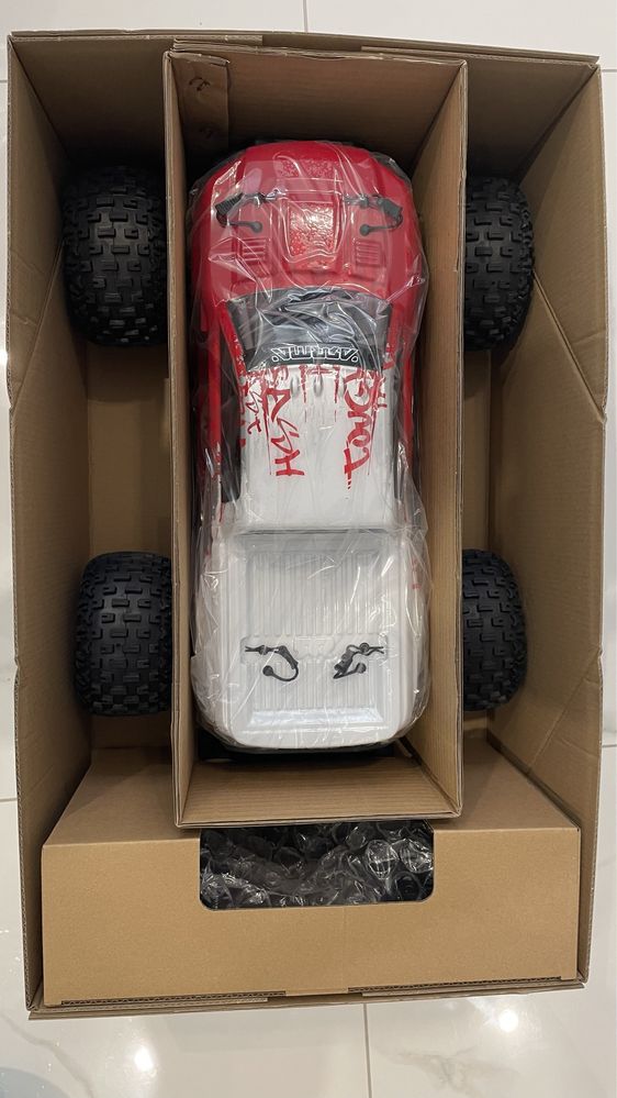 ARRMA 1:10 GRANITE 4X4 V3 3S BLX RTR (красный)  traxxas hpi losi mugen