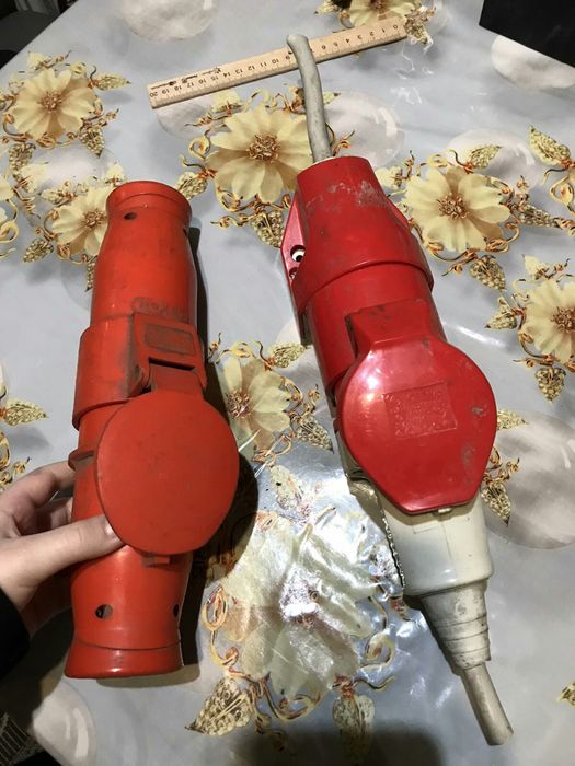 Продам штекера трьохфазні