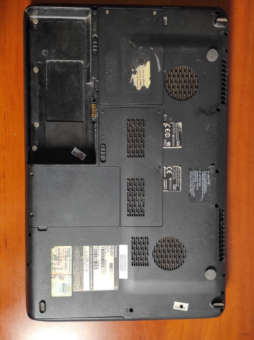 Toshiba Qosmio X505 18.4" I7 4 ядра RAM 4Gb DDR3 HDD 320Gb рабочий