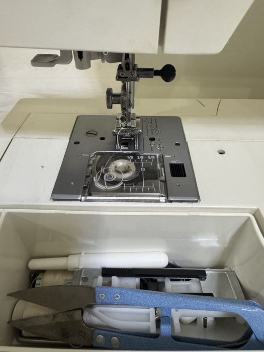 Швейна машинка Pfaff Hobby 1142