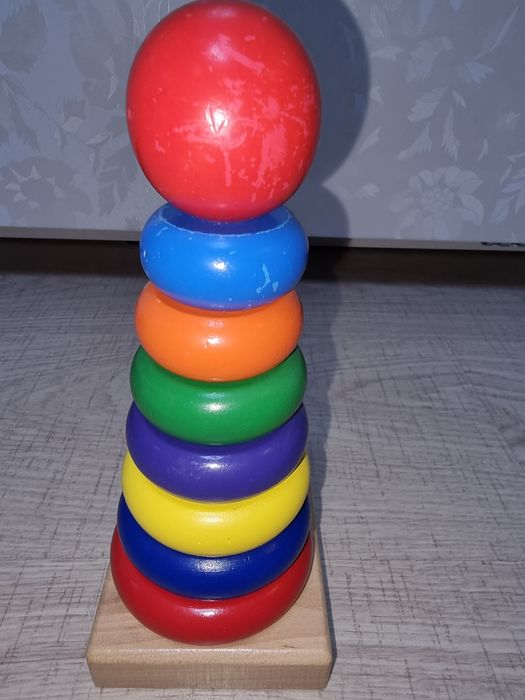 Пирамидка+ коровка-каталка из дерева