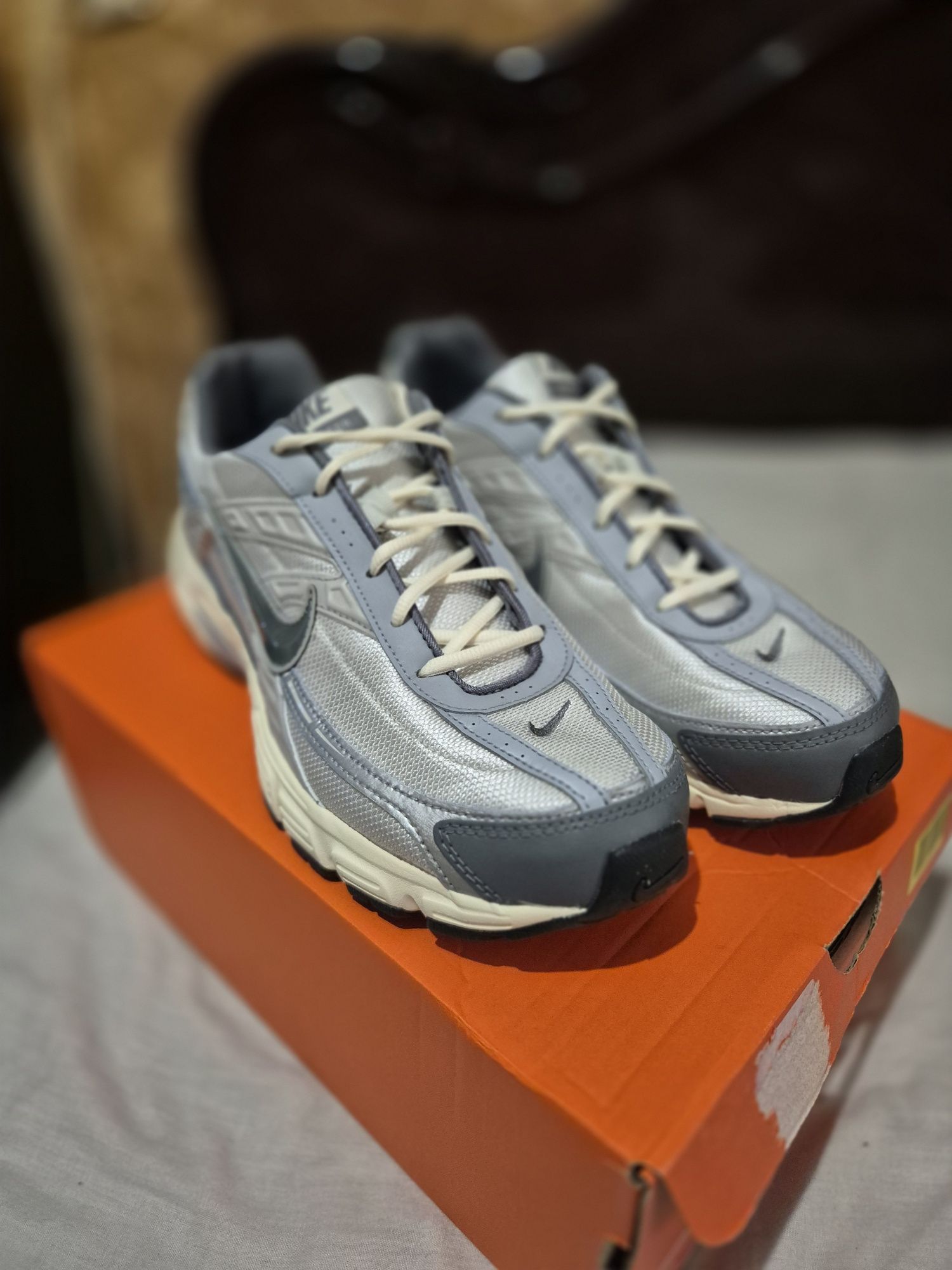Кросівки Nike Initiator Light Bone Smoke Grey
Артикул: HQ1179-001-43
