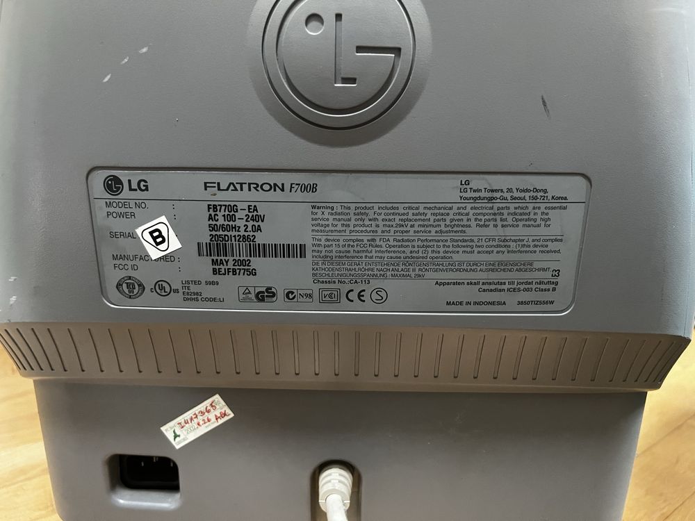 Monitor kineskopowy (x2)