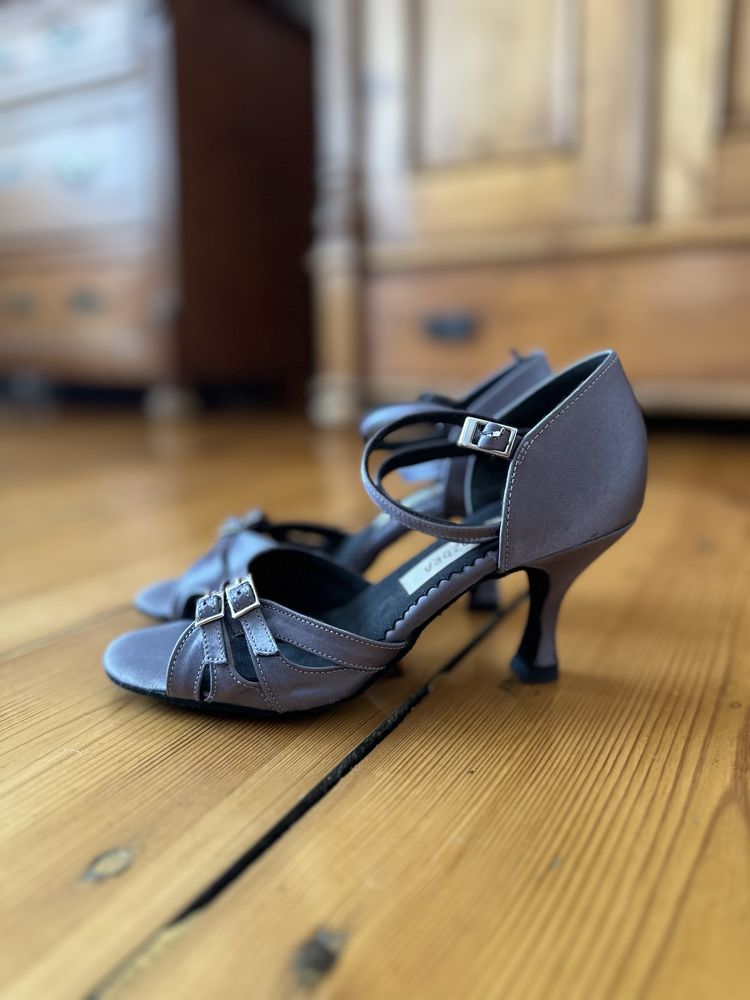 Buty do latino Kozdra 25D rozm 36, wkł 23,5 cm