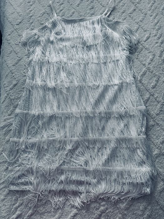 Sukienka cekiny frędzle impreza biała