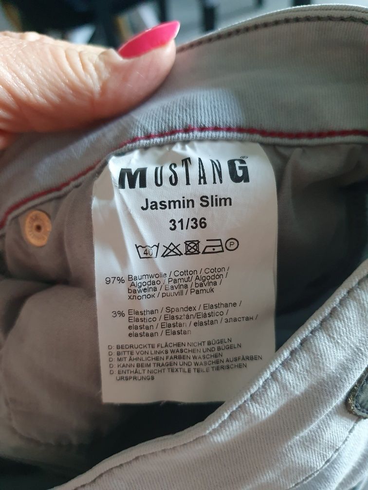 Mustang spodnie dżinsowe