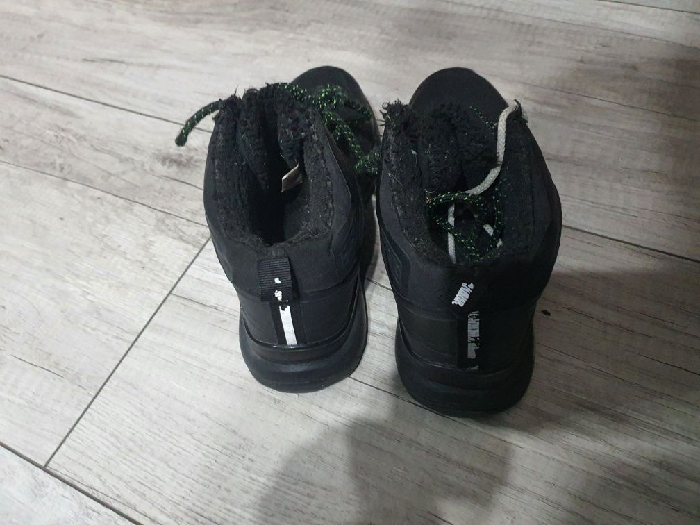 Buty młodzieżowe