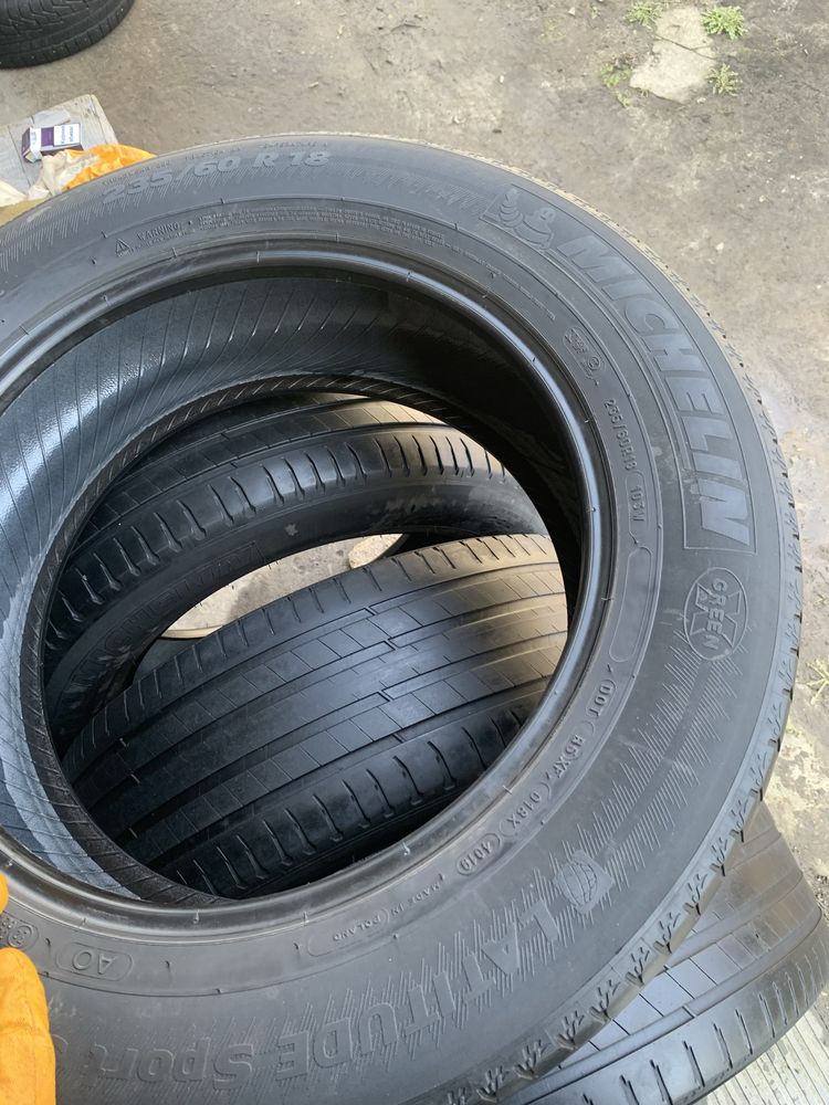 Шини резина Michelin 235/60R18