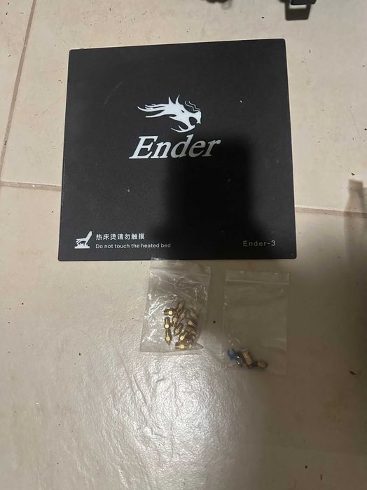 Impressora 3D Creality Ender 3 - acessórios(nozzle a substituir)