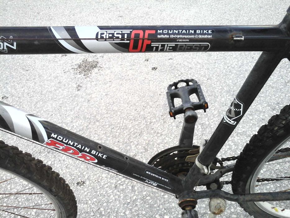 Bicicleta de montanha BTT roda 26" em estado razoavel