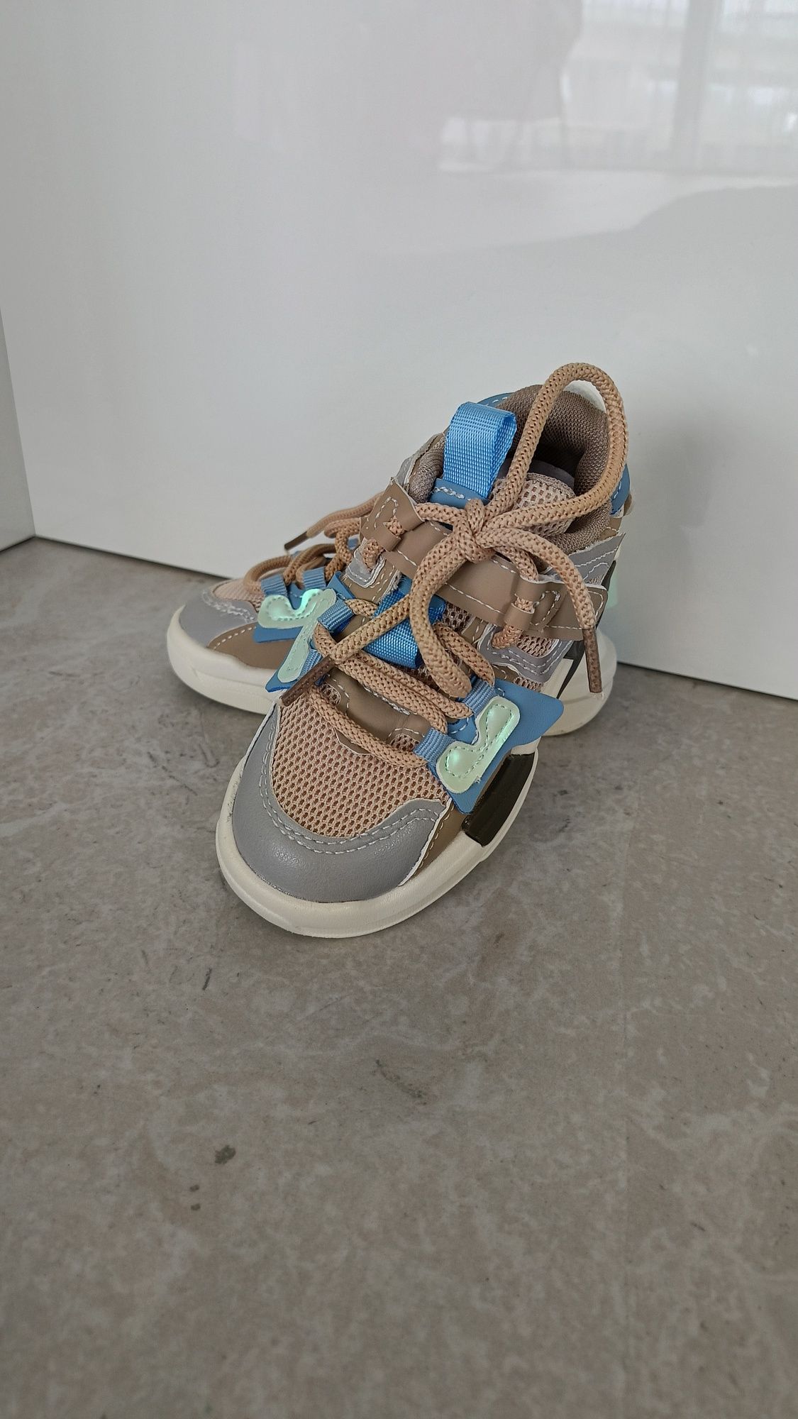 Buty sneakersy chłopięce