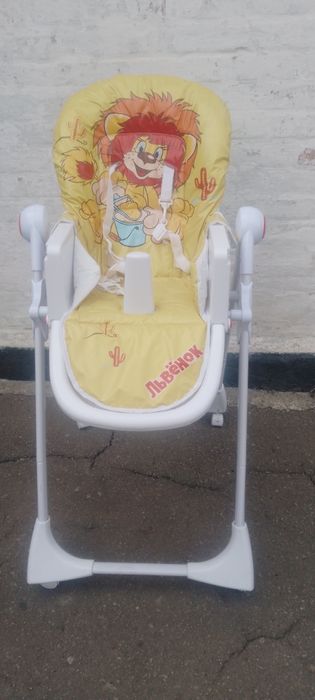 стільчик для годування