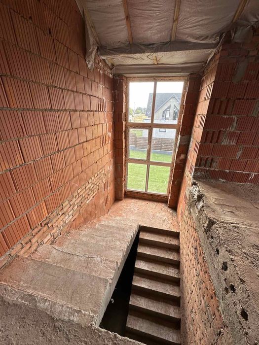 Стильний котедж на березі озера, 5 хв. від Бучанського парку