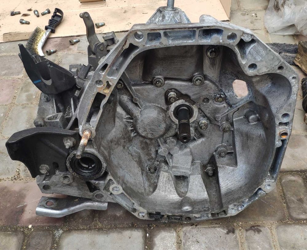 МКПП 5-ст Renault Clio3(05-12)Megane3(09-15)kango(97-07) 1.5dci