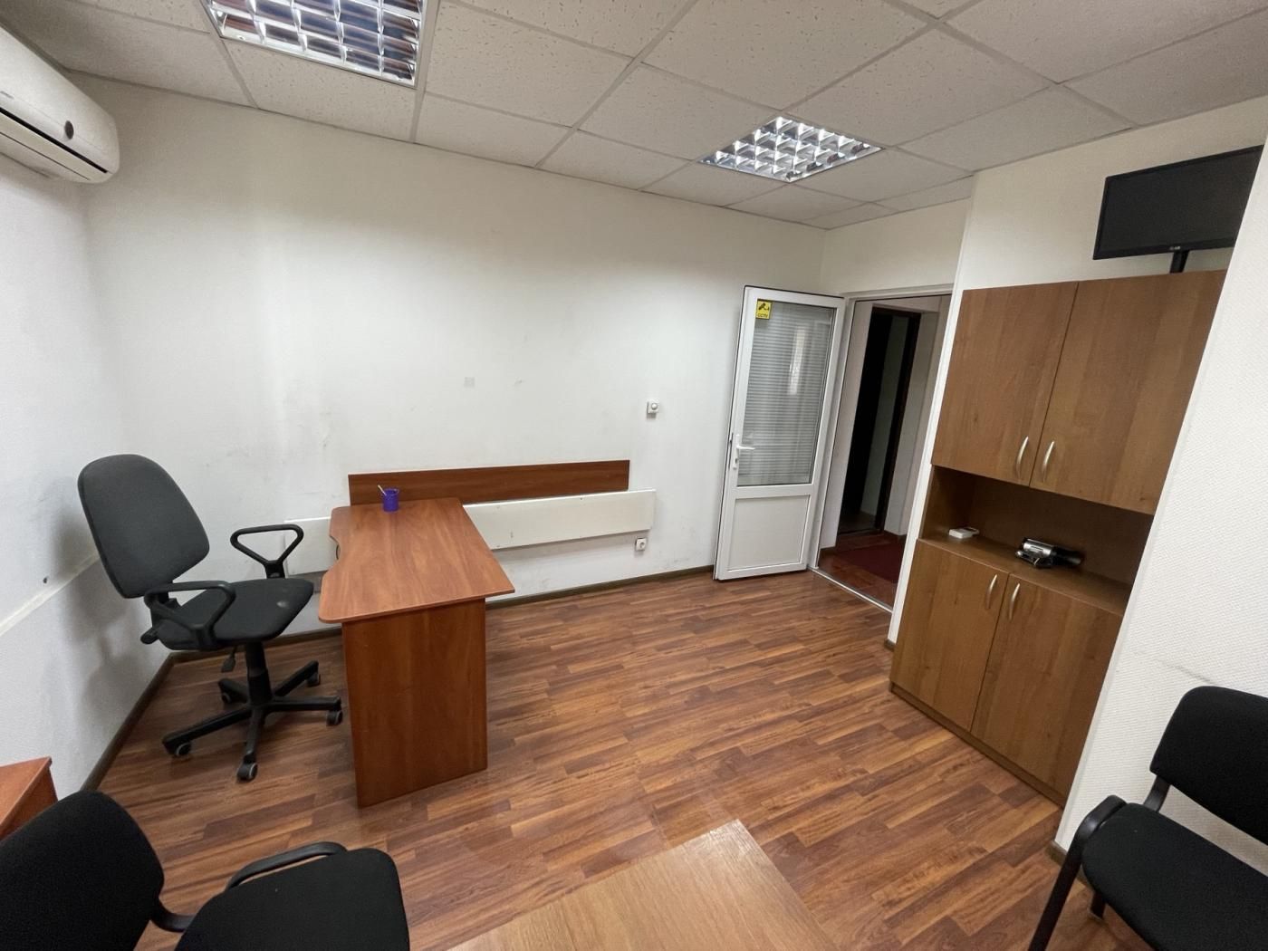 Офісне приміщення 12,8 кв. м. на 5-му поверсі на пр. Соборному, 180а