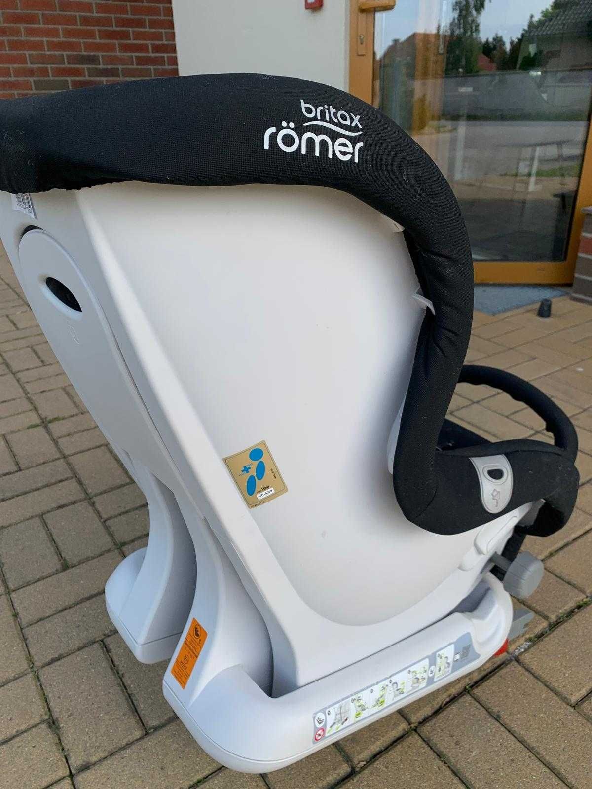 Britax Römer Max-Fix II fotelik czarny 0-18kg ISOFIX, bezwypadkowy