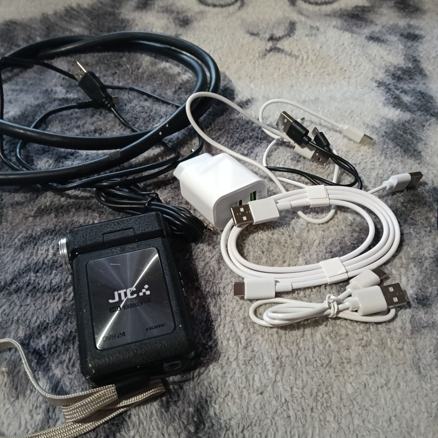 Kable przewody do ładowania telefonu i innych urządzeń
