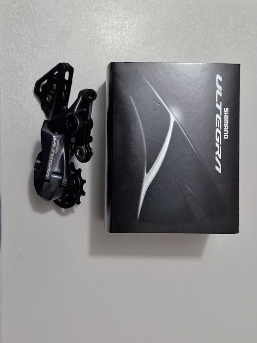 Desviador Shimano Ultegra RD-R8000 novo a estrear