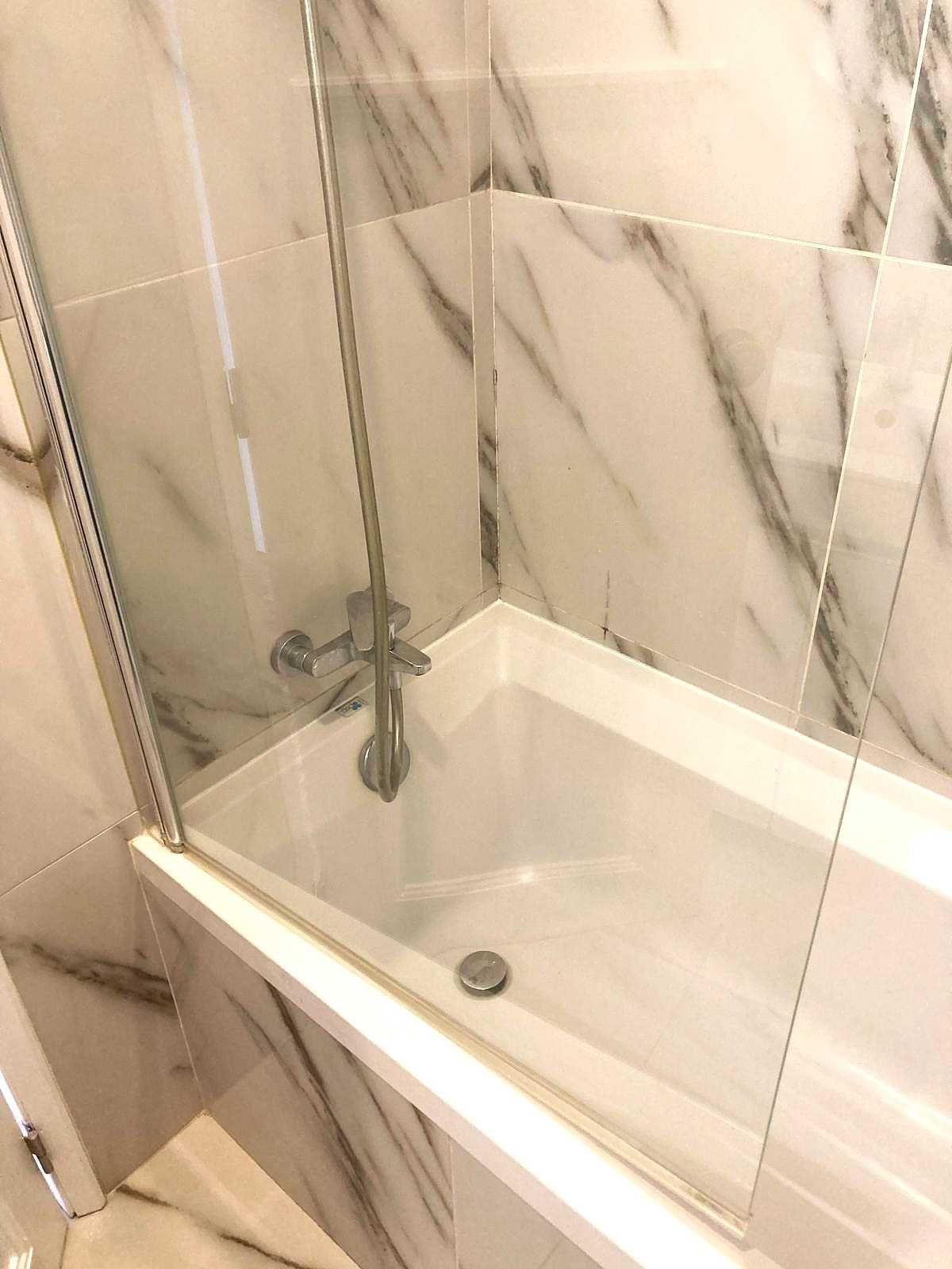 CELAS, T 2, Av. Afonso Henriques, junto Liceu J. Falcão, Disponível